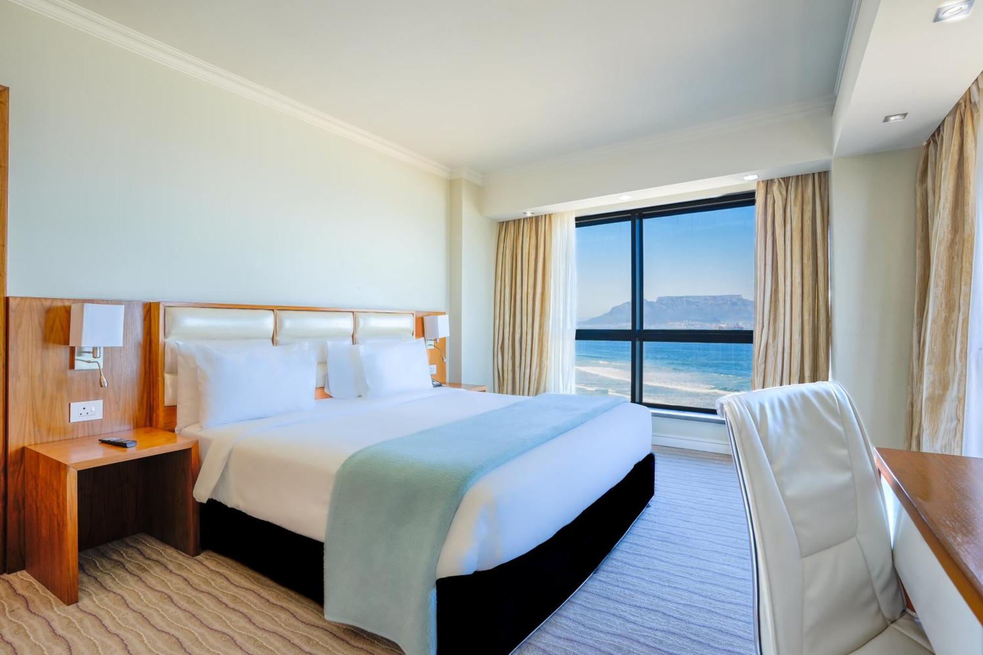Blaauwberg Beach Hotel Bloubergstrand Exteriér fotografie