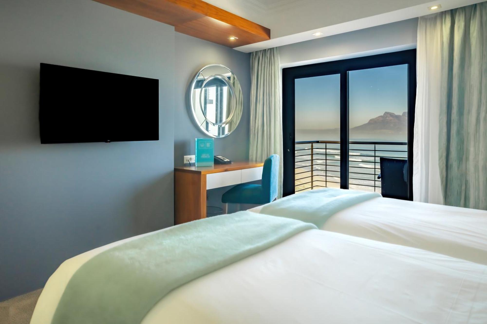 Blaauwberg Beach Hotel Bloubergstrand Exteriér fotografie