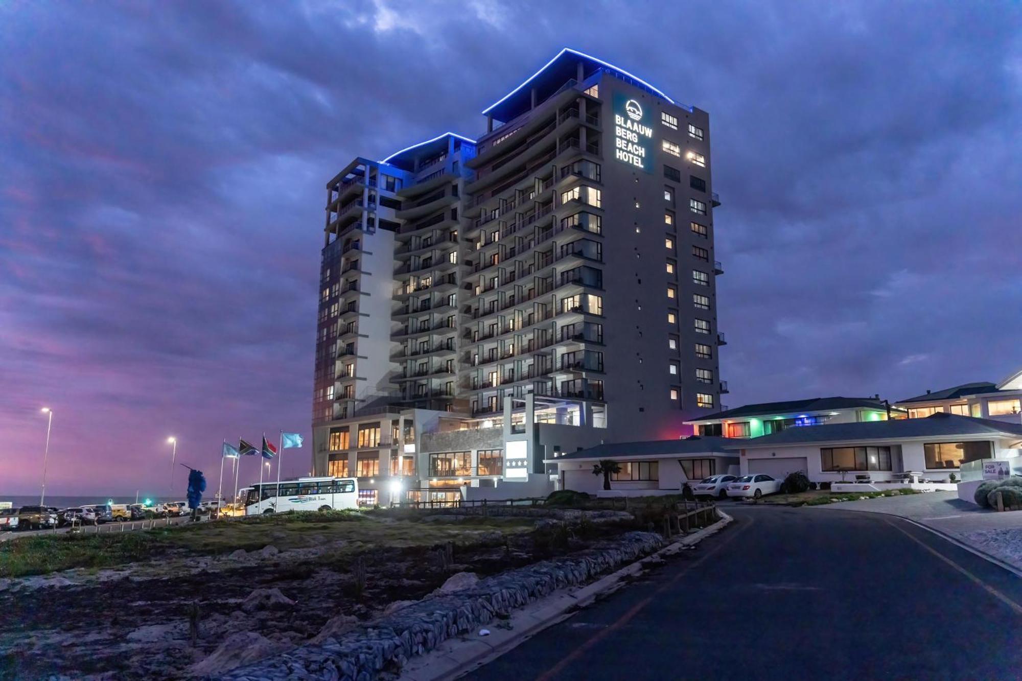 Blaauwberg Beach Hotel Bloubergstrand Exteriér fotografie