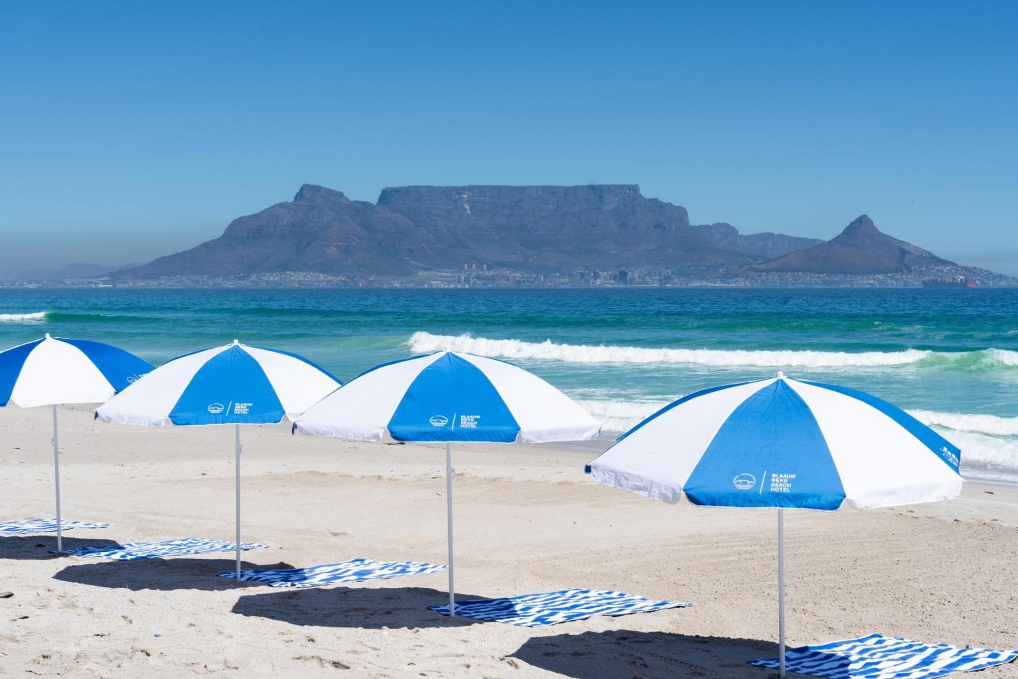 Blaauwberg Beach Hotel Bloubergstrand Exteriér fotografie